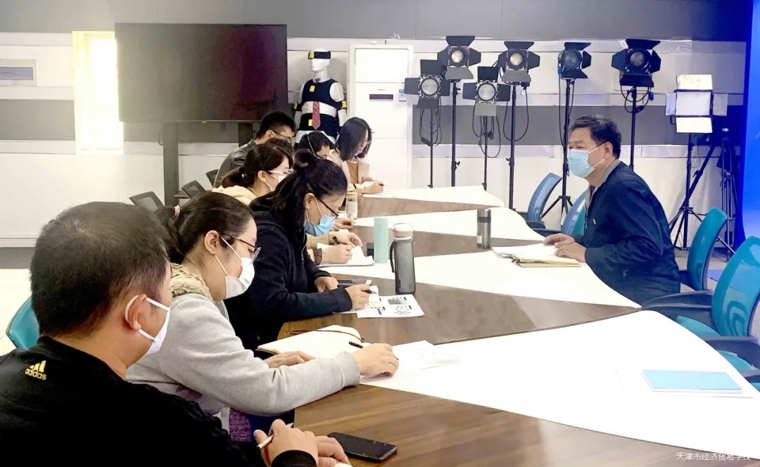 我校举办“新课标、新教材、新教法” 创新课堂观摩交流活动(图2)