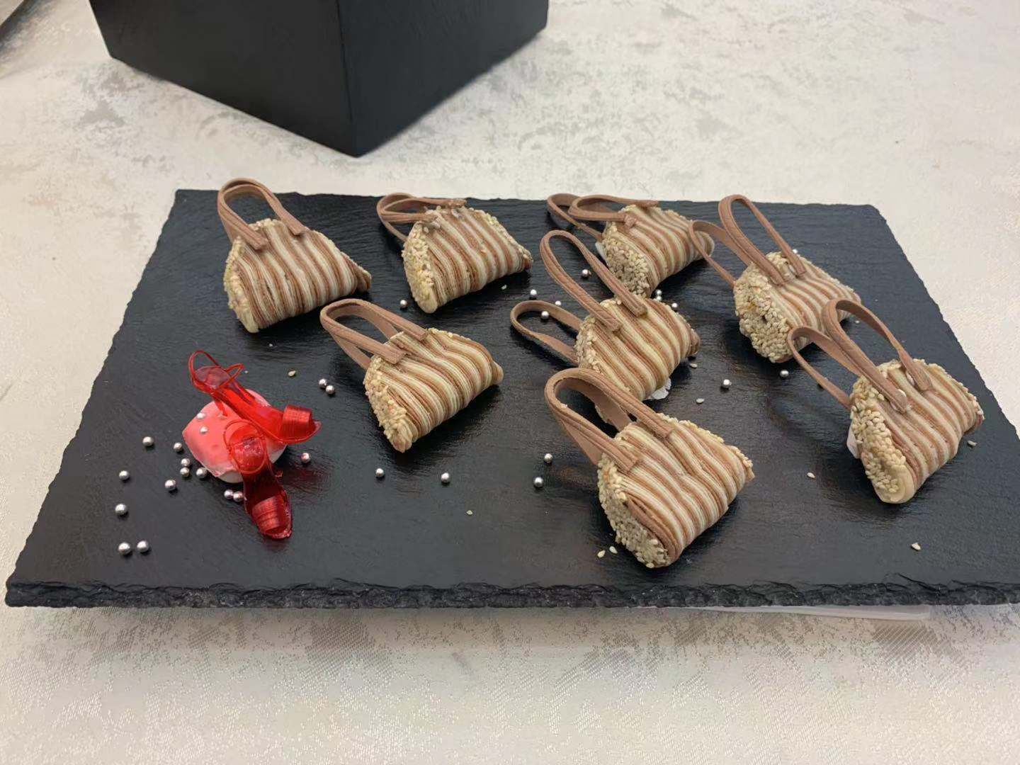 学校参加第29届中国厨师节获得多项荣誉(图2) 学校参加第29届中国厨师节获得多项荣誉(图2)