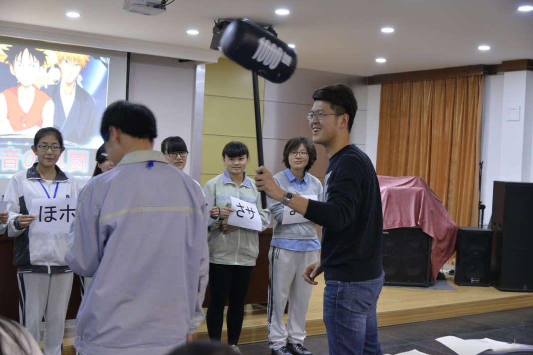 精彩纷呈的学生社团活动(图7) 精彩纷呈的学生社团活动(图7)