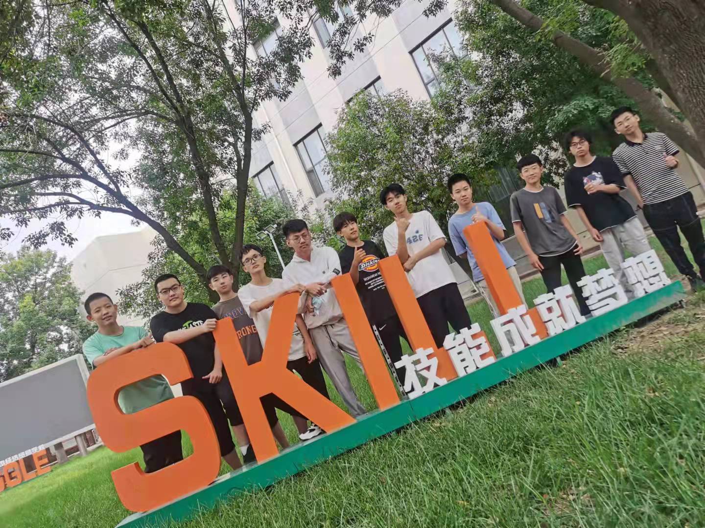 乘风破浪 梦想起航——我校喜迎2021级新生入学报到(图8) 乘风破浪 梦想起航——我校喜迎2021级新生入学报到(图8)